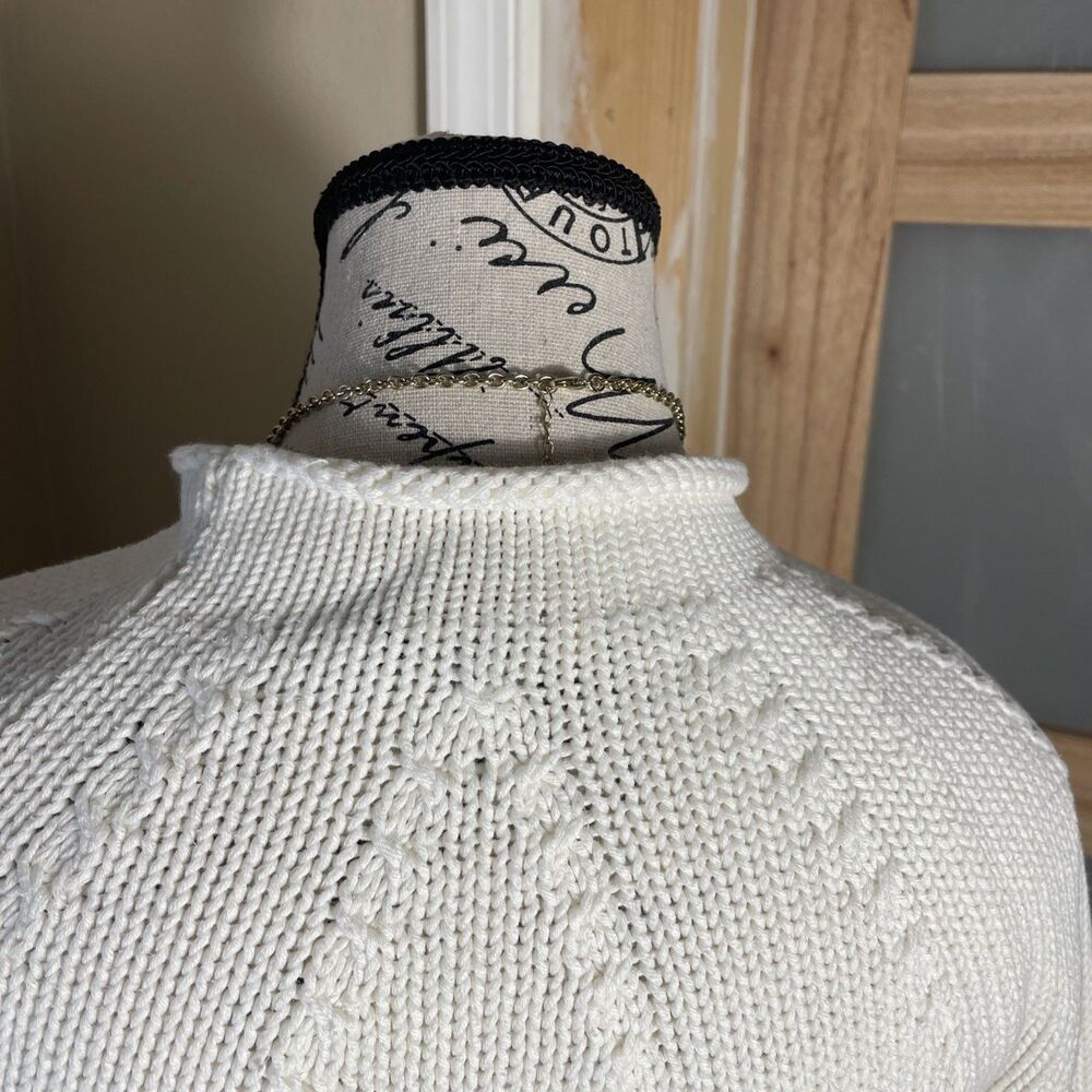 Pow Wow Cable Knit Style White Sweater Women’s Pullover Cozy Winter Top Size M - Picture 5 of 7